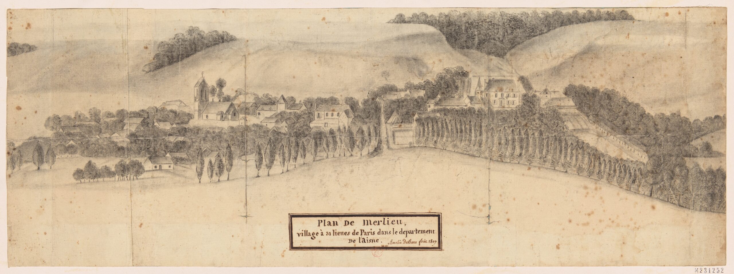 Dessin au crayon du village de Merlieux en 1807 : au pied de coteaux boisés, l'église et son clocher à gauche, une grande demeure à droite, des maisons et de longues rangées d'arbres ; en bas, un cartouche « Plan de Merlieu »